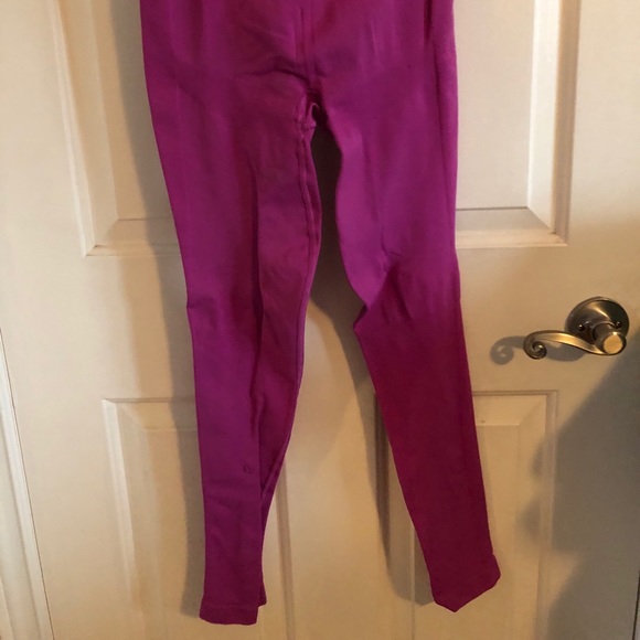 Lululemon 🍋 Pink Compression Pants - Picture 2 of 4